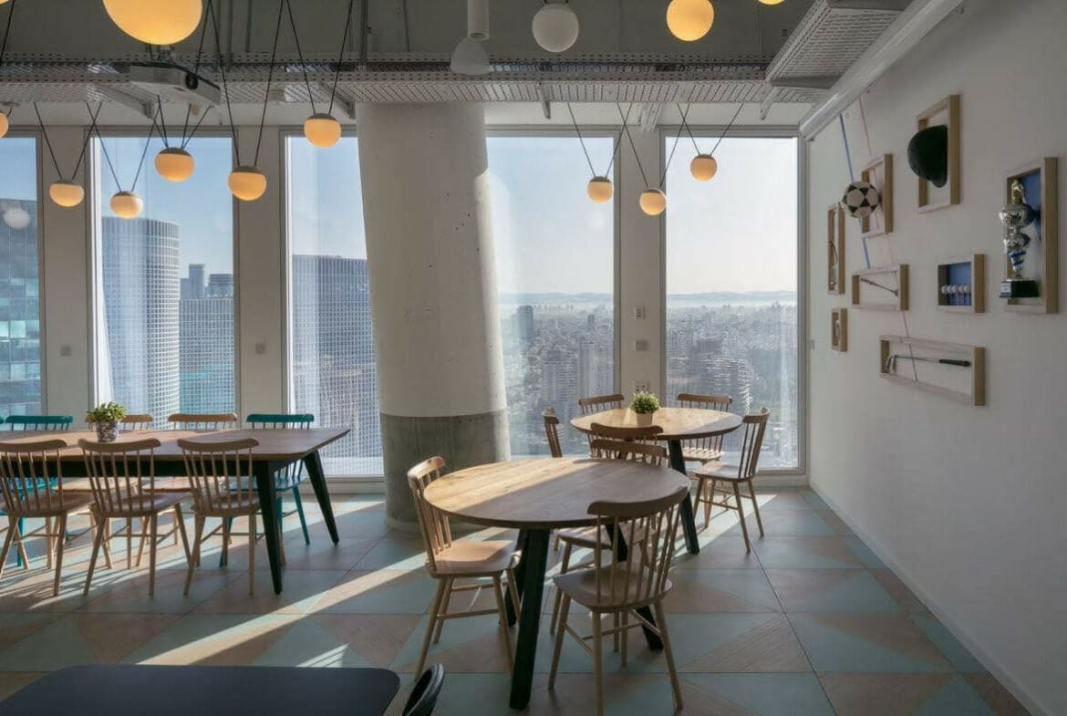 אזור ישיבה במטבח עם נוף מטורף