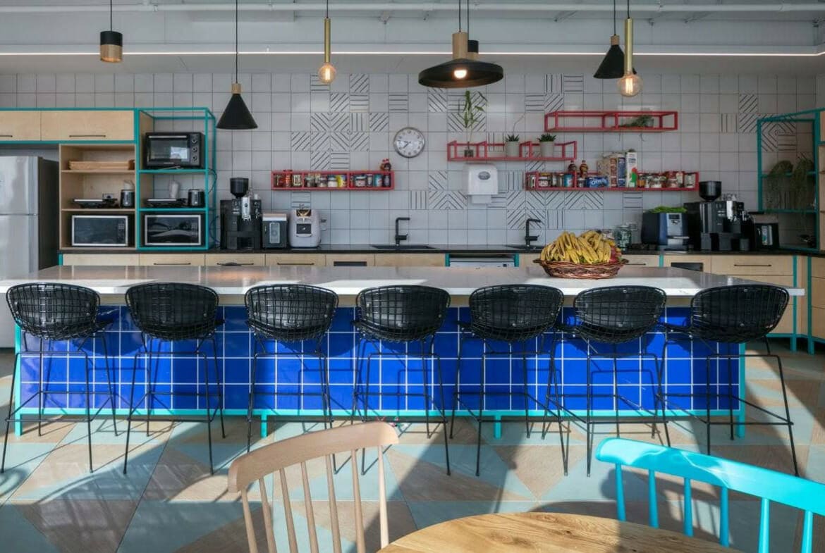 תמונה של המטבח במשרד