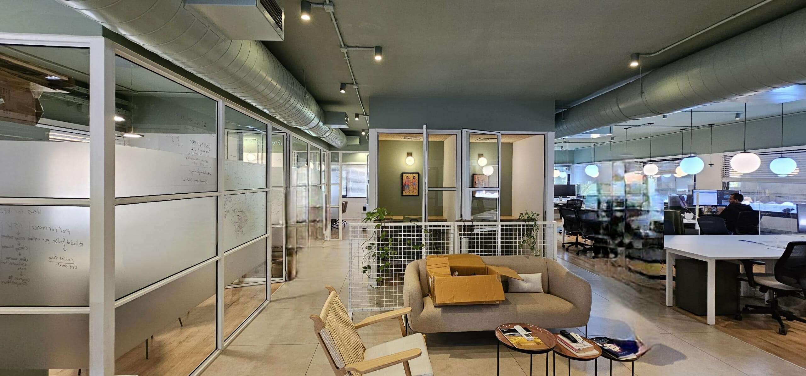 אזור ישיבה במשרדים במוטיפיורי