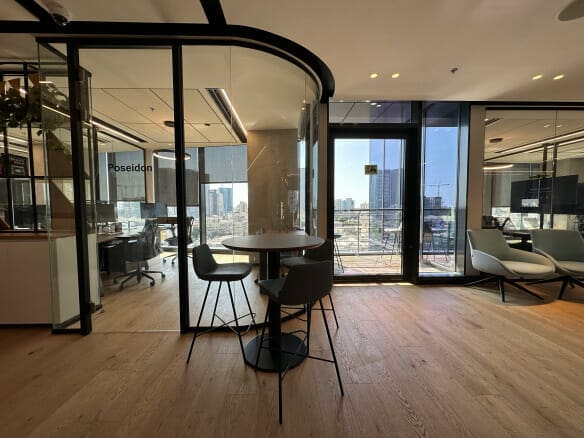 להשכרה משרד 400 מטר ביגאל אלון (מרפסת)