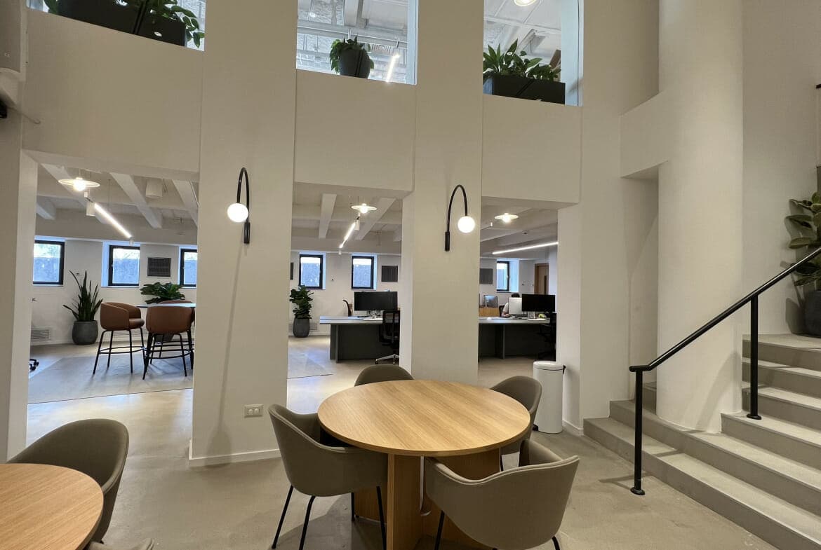 תמונה של 2 הקומות משרדים