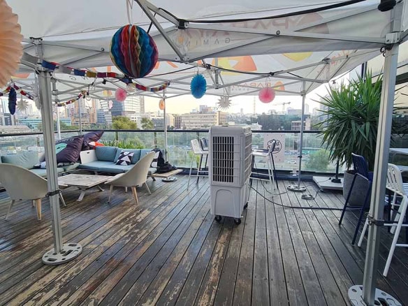 במרחק הליכה מתחנת רכבת השלום – 560 מ”ר משרד עם 77 מ”ר מרפסת