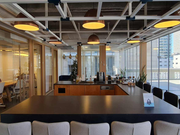 להשכרה משרד 122 מ”ר בשדרות רוטשילד