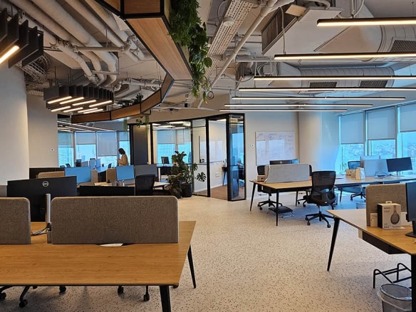 להשכרה משרד 415 מטר לכניסה מיידית