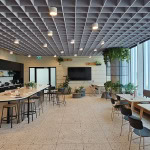 להשכרה משרד פלאג אנד פליי עם מרפסת