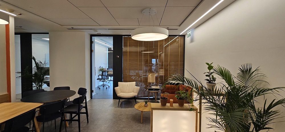 אזור הלאונג במשרד