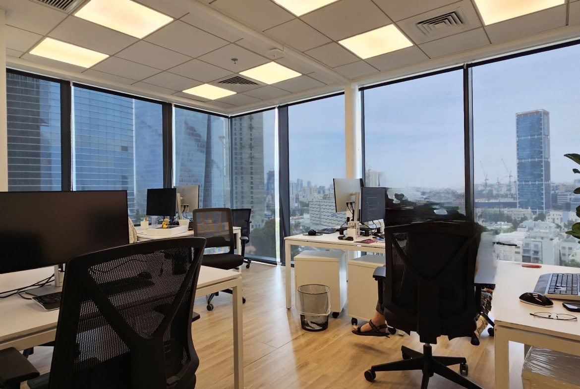 אזור האופן ספייס עם נוף מטורף לאיילון