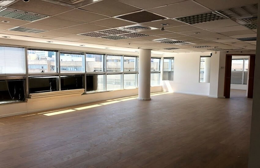 200 מ"ר להשכרה בבורסה