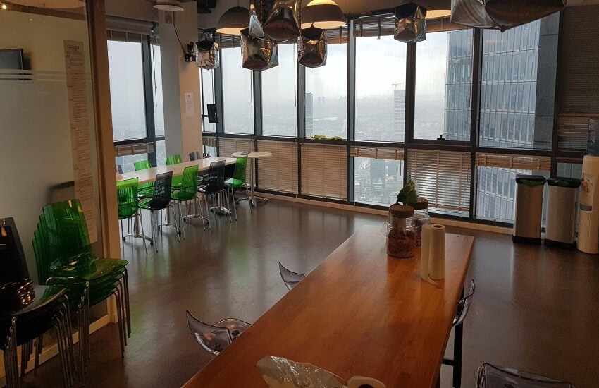 משרדים להשכרה במגדל היובל, 1335-1980 מר