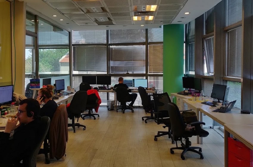 אופן ספייס/ חלל עבודה גדול