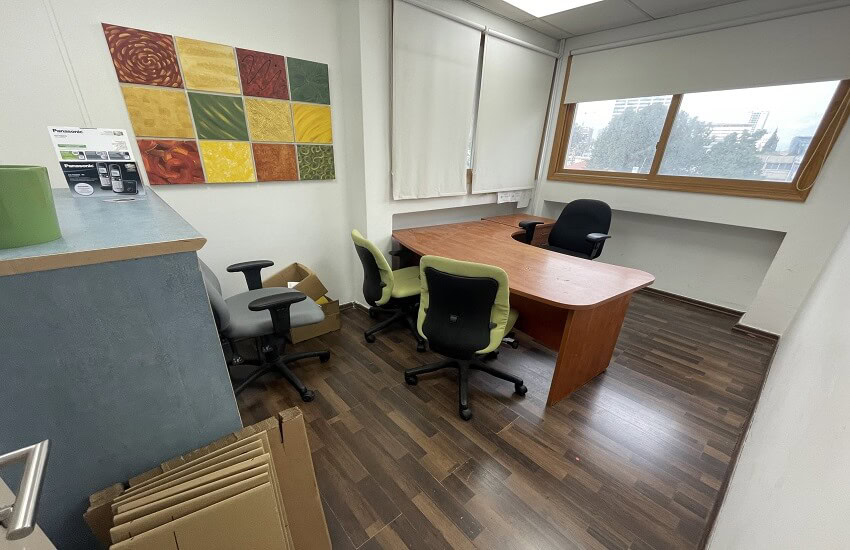 להשכרה משרד בגדול 50 מ