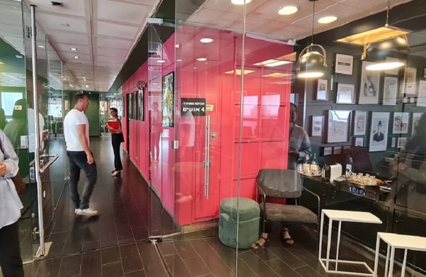 חלוקה לחדרי עבודה