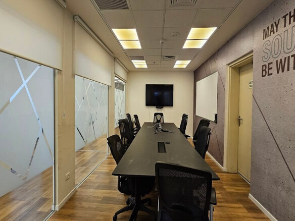 990 מ"ר להשכרה בבורסה