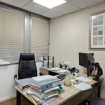 להשכרה משרד עם מרפסת במגדלי הארבעה