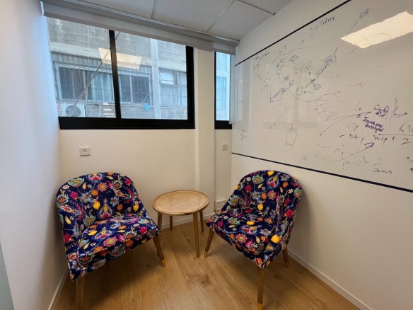 240 מטר במחיר מעולה