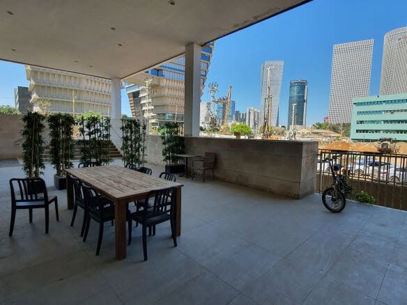 משרד להשכרה בצמוד למגדל TOHA ל25 עובדים