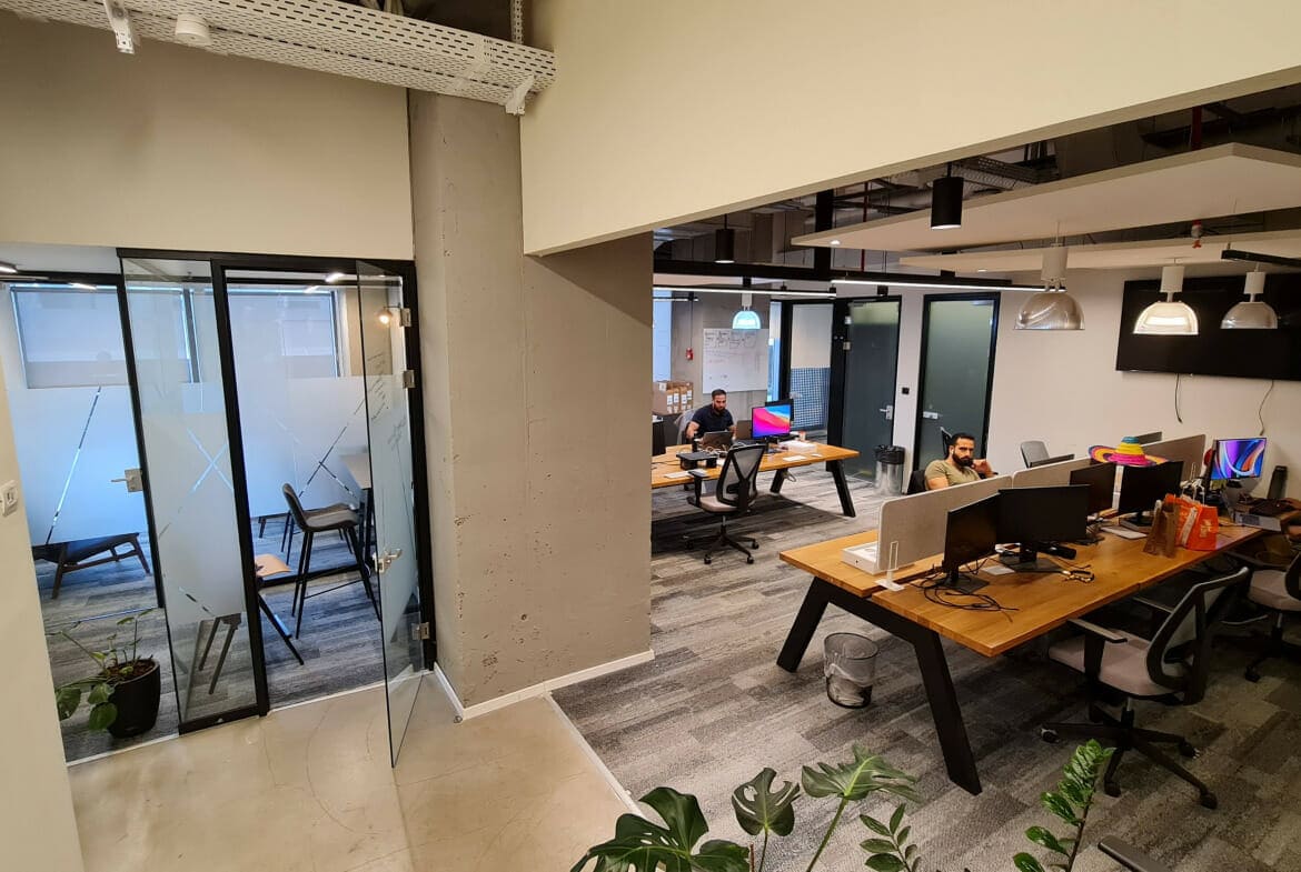 אזור אופן ספייס ובוטים במשרד