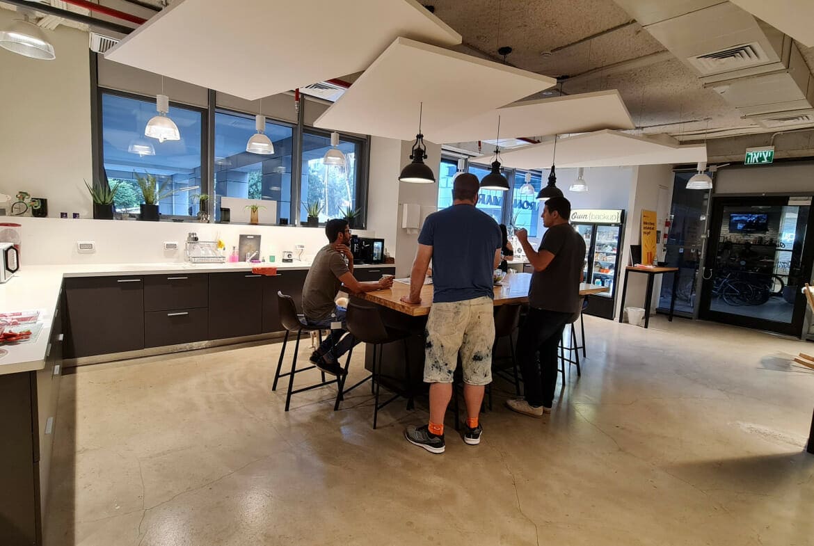 אזור המטבח במשרדים