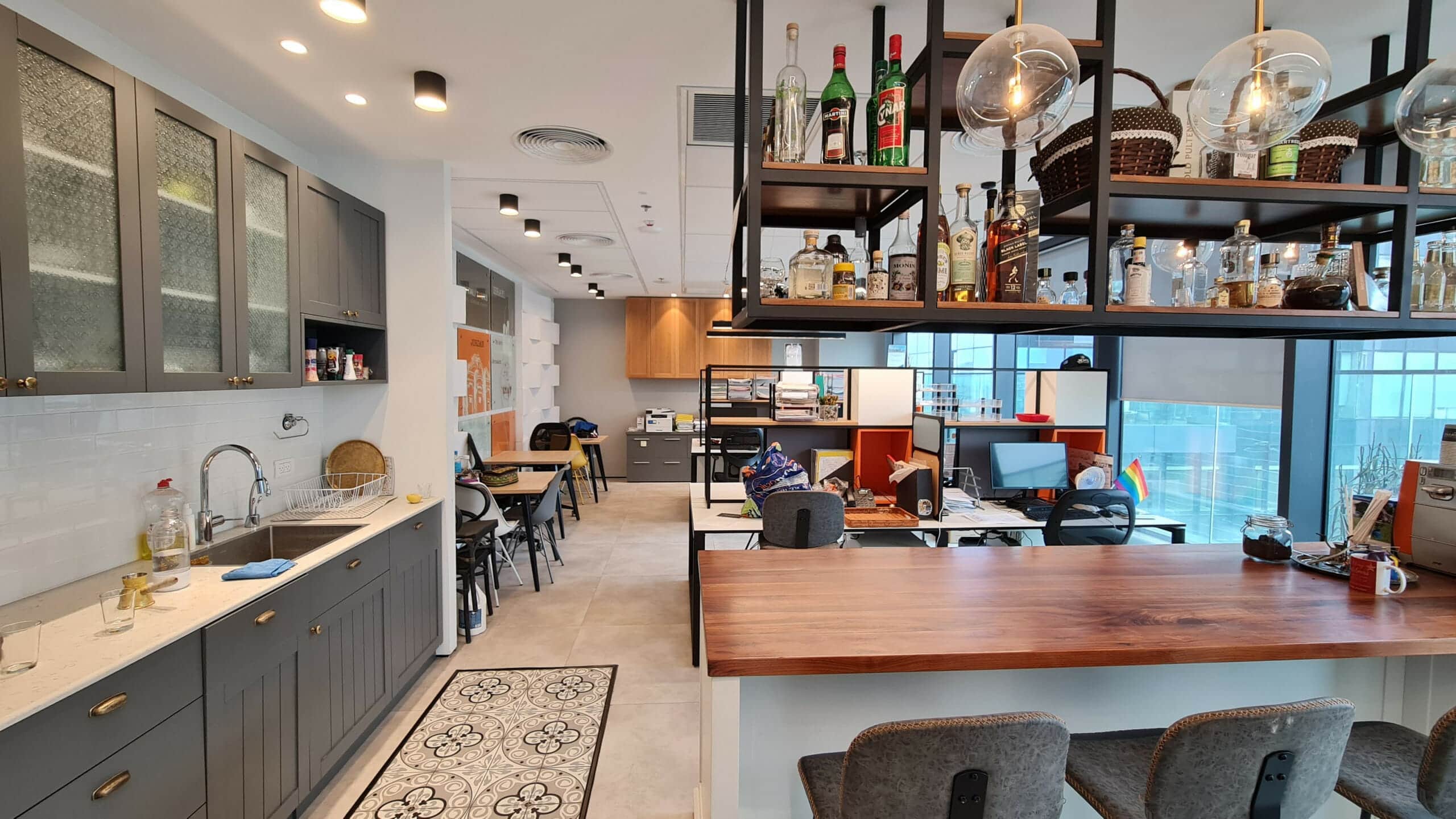 250 מ"ר משרדים בשרונה בזול