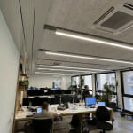 משרד משופץ עם מרפסת בלב העיר