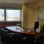 חדר עבודה במשרד