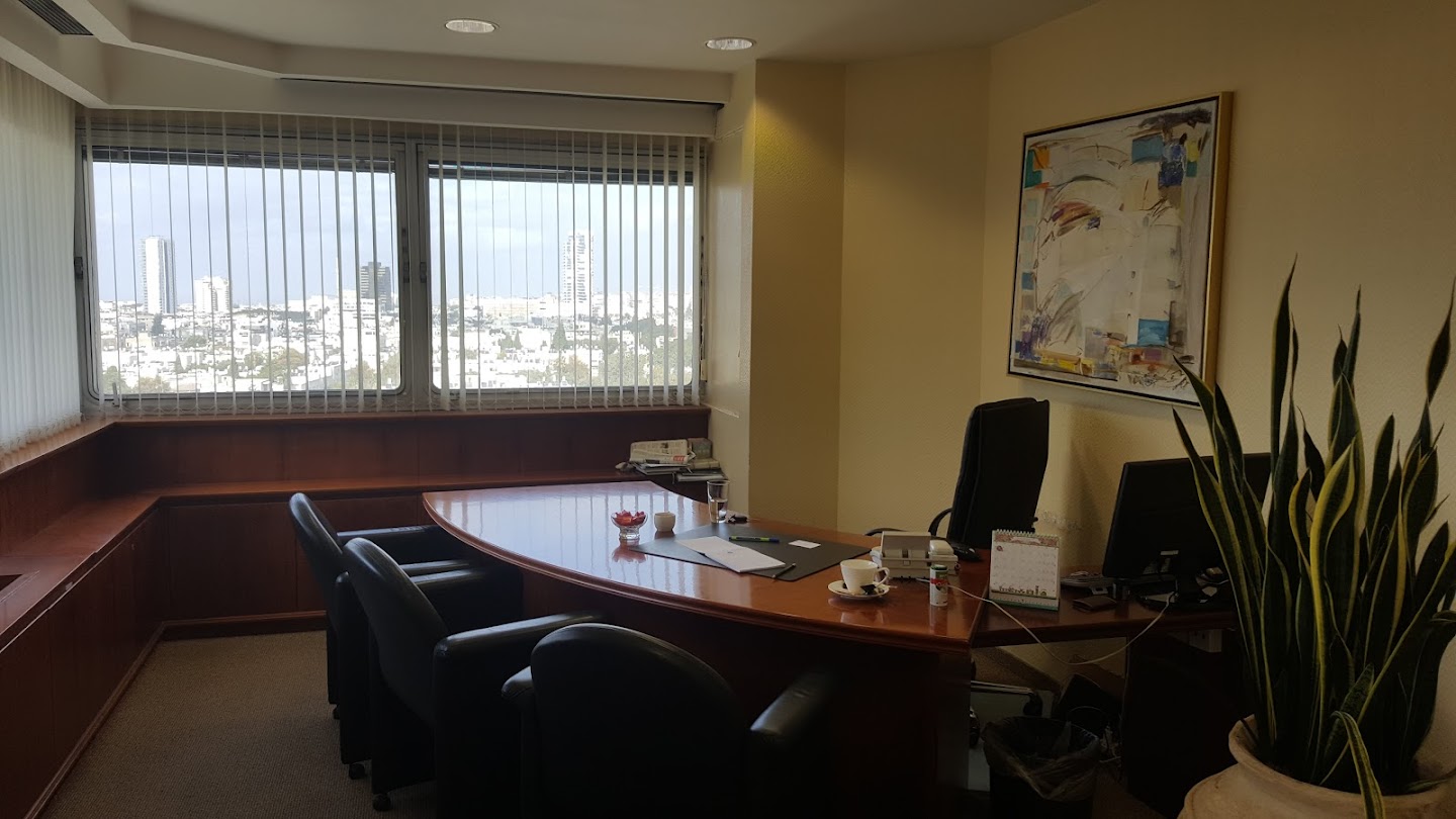 חדר עבודה במשרד