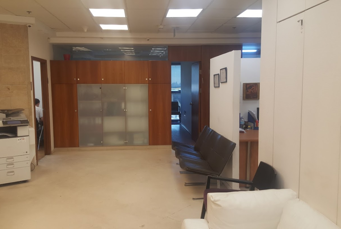 אזור קבלה והמתנה