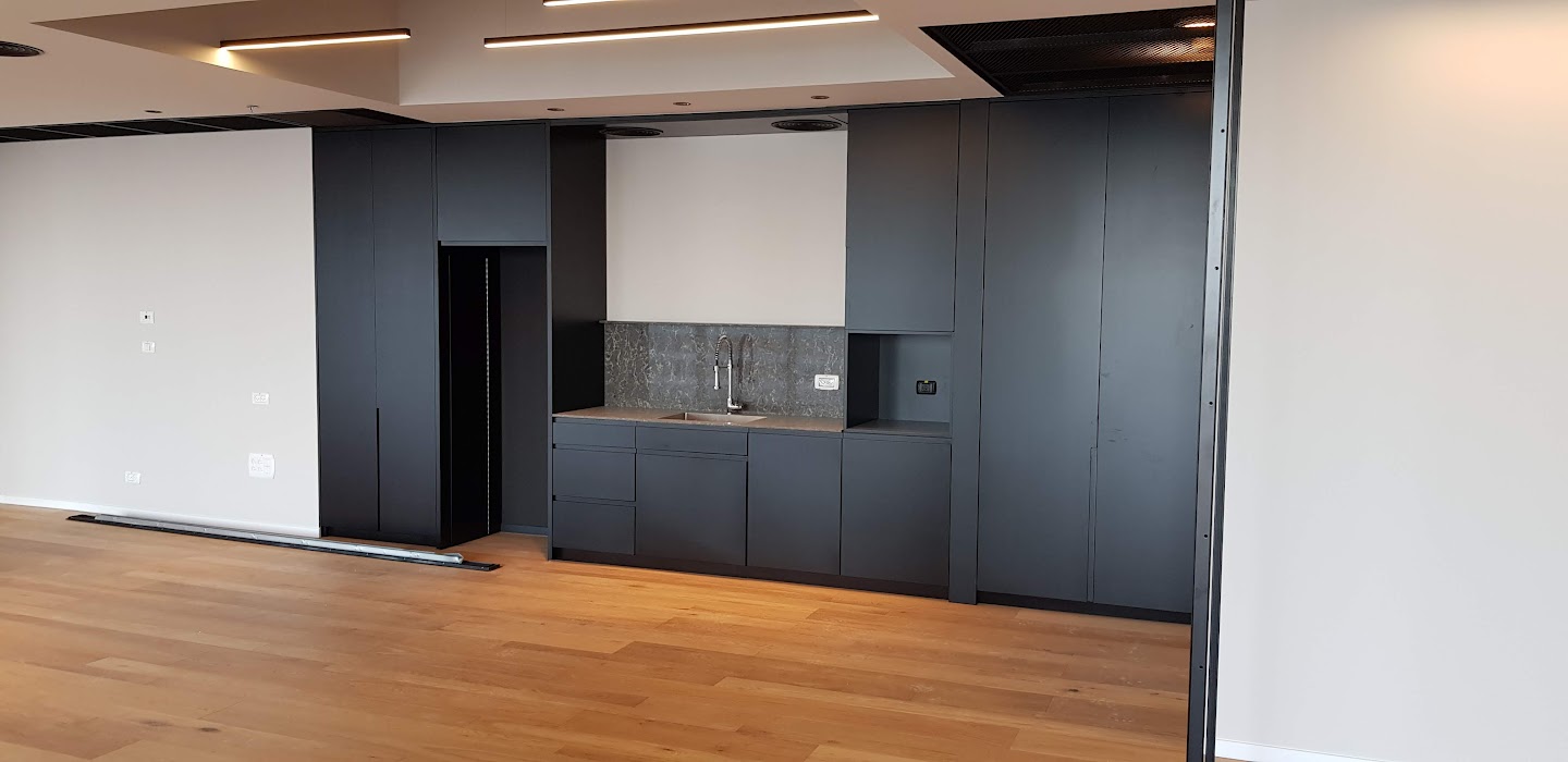 מטבחון, יש שטח גדול לעשות מקומות ישיבה