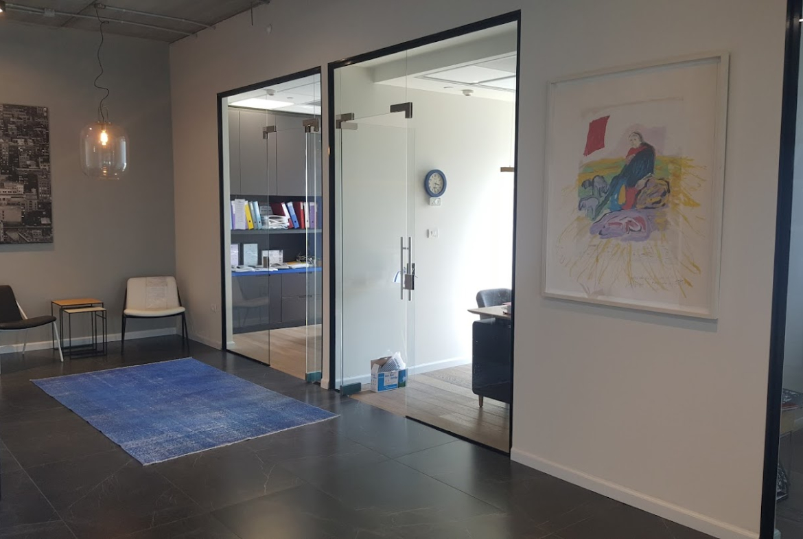 אזור קבלה והמתנה