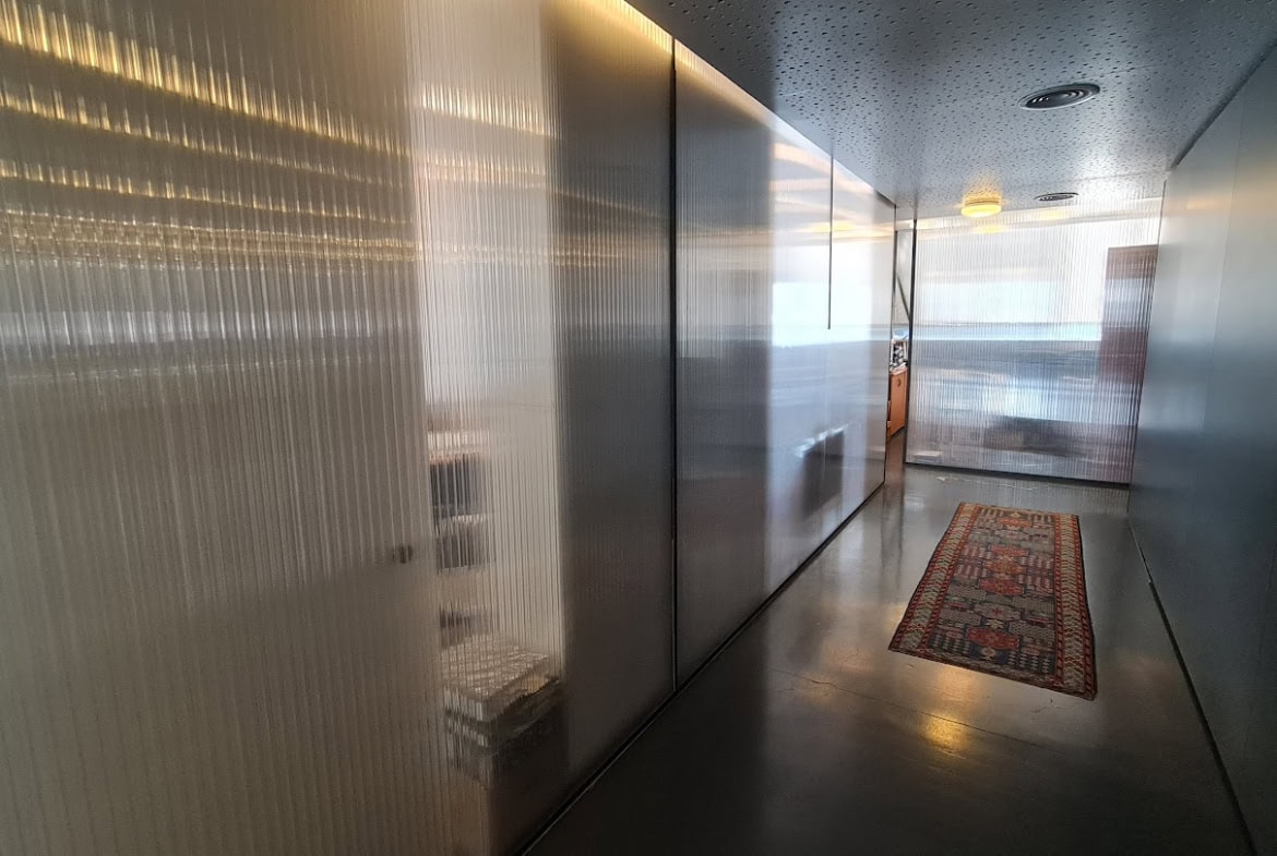 מסדרון במשרד