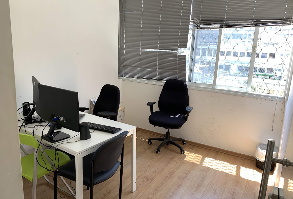 עוד חדר עבודה נוסף