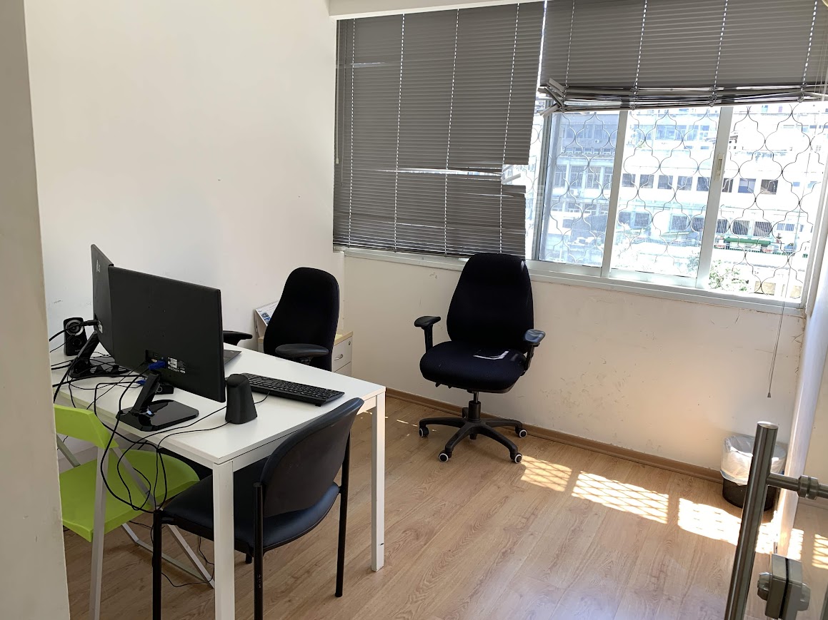 עוד חדר עבודה נוסף