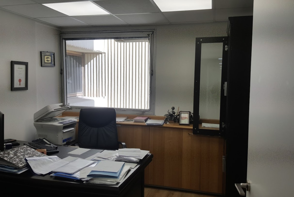 עוד חדר עבודה