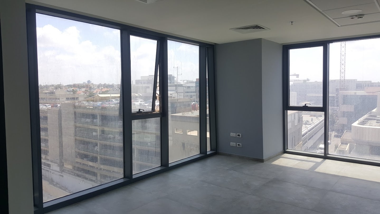 מבט כללי-חדר עבודה