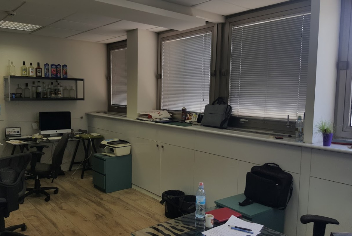 אופן ספייס במשרד