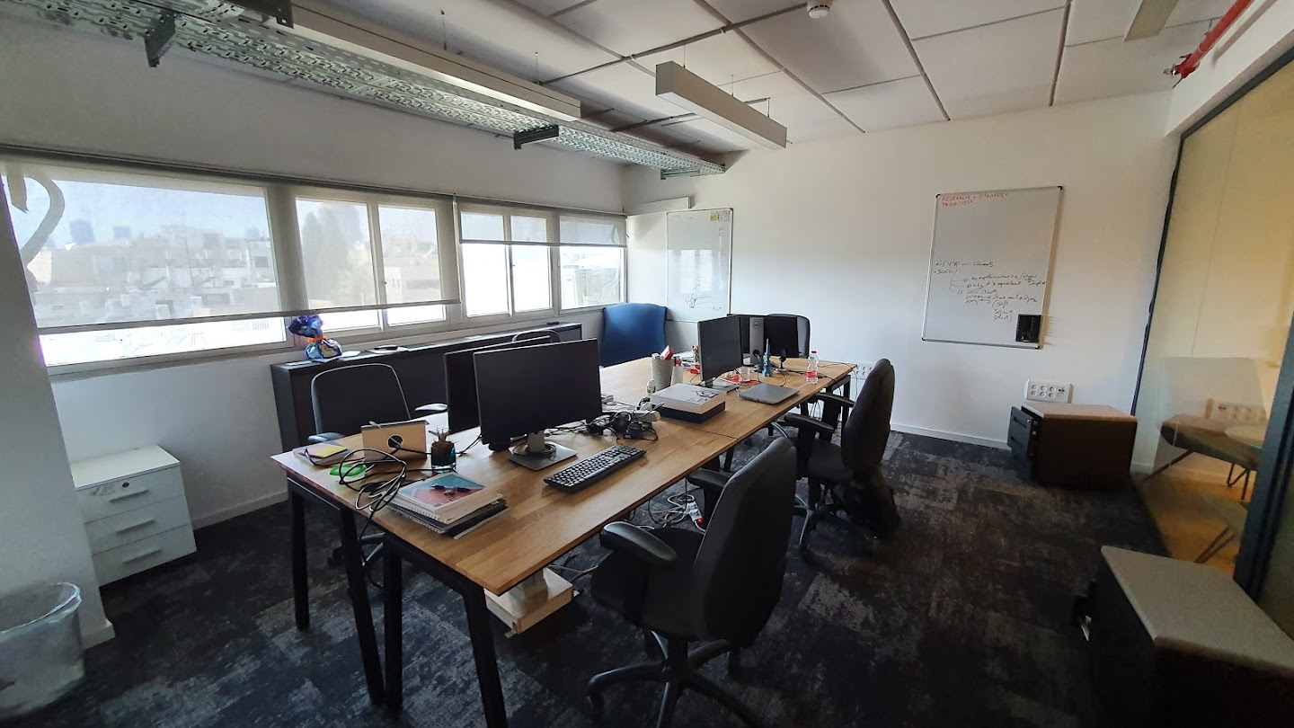 עוד חדר עבודה