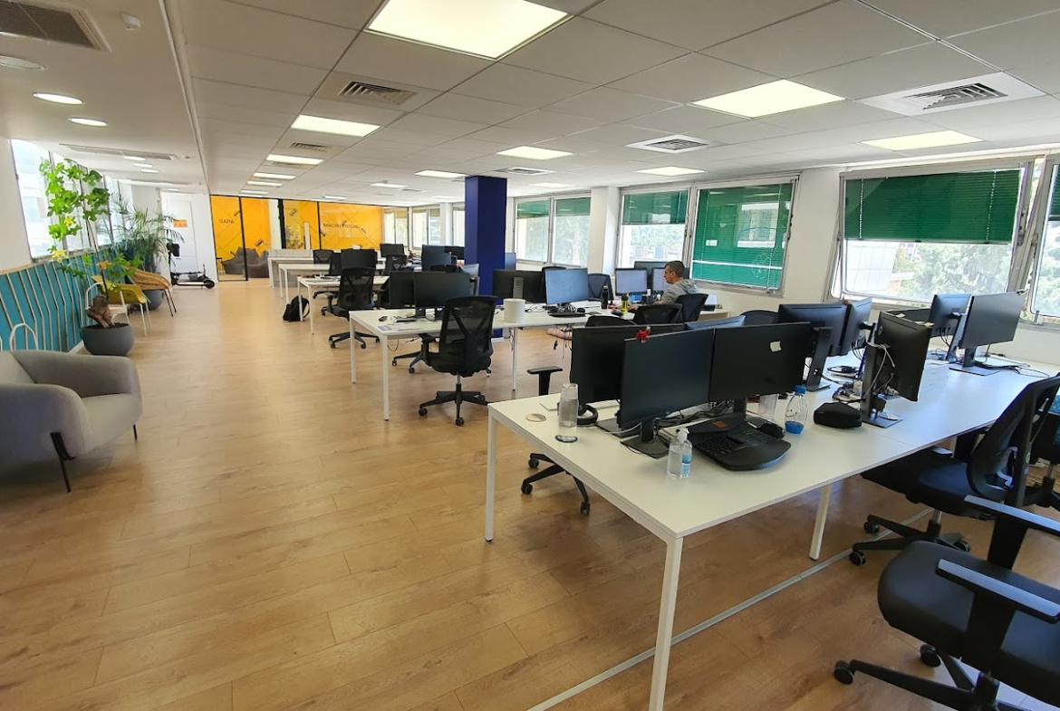 אופן ספייס במשרד