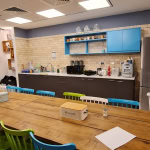 מטבח עם פינת אוכל