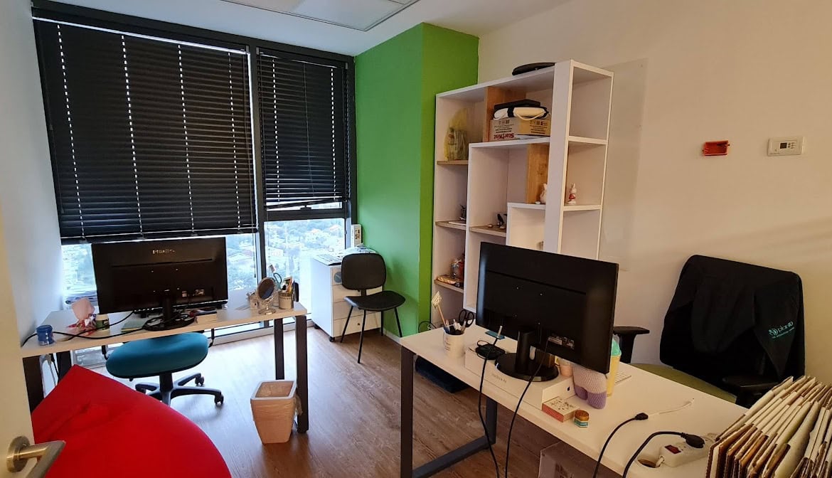 עוד חדר עבודה