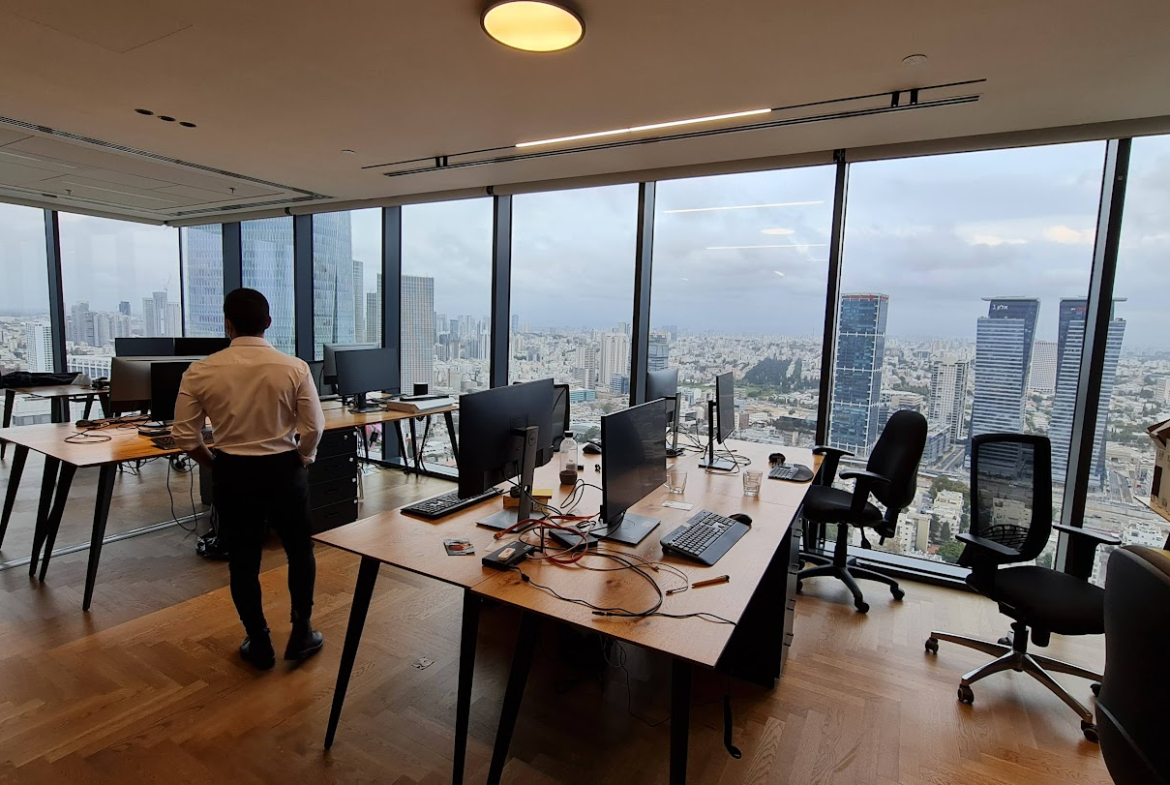 חדר עבודה גדול/ חדר צוות