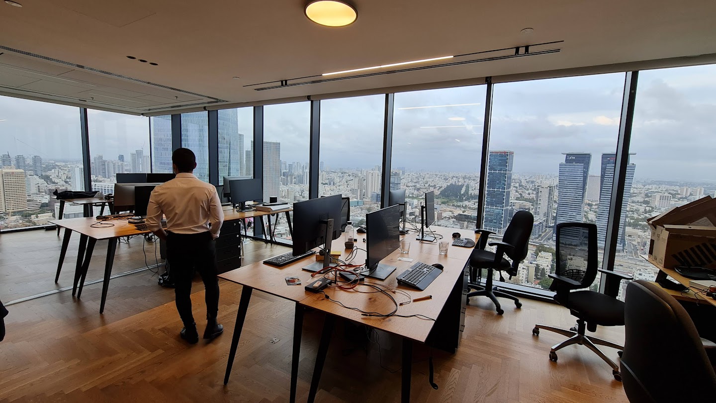 חדר עבודה גדול/ חדר צוות