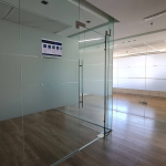 חלק מהמשרד- חדרי עבודה