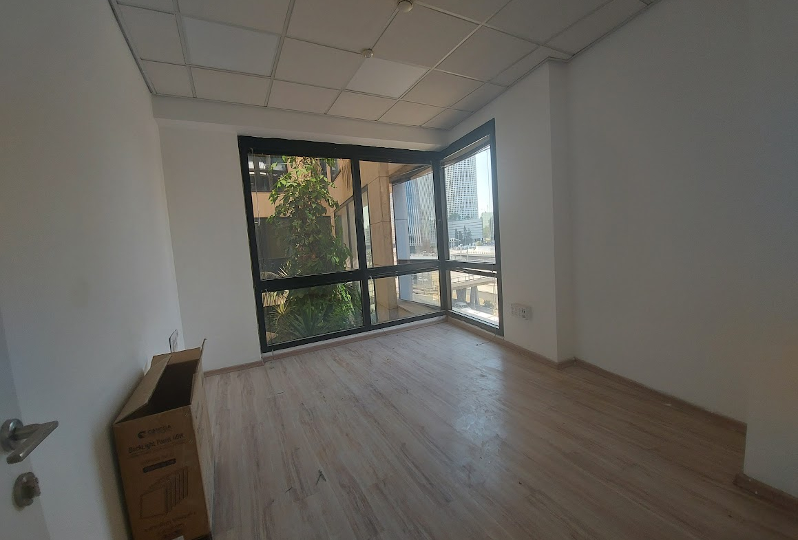 אחד מחדרי עבודה