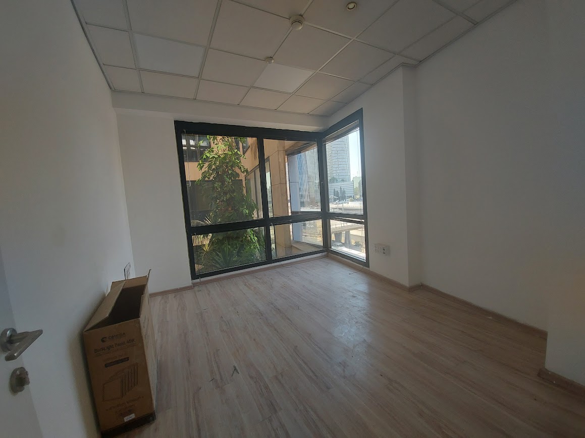 אחד מחדרי עבודה