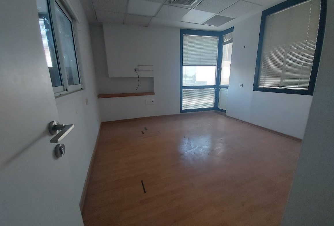 עוד חדר עבודה