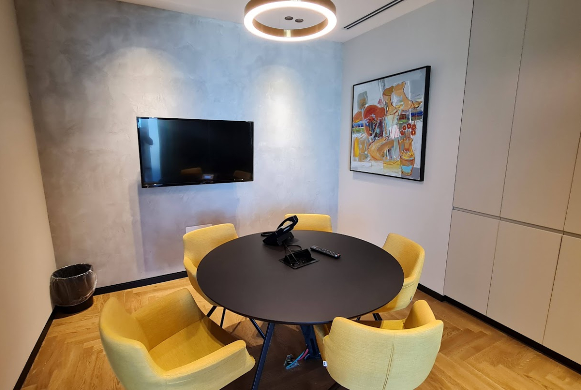 חדר ישיבות קטן/ חדר דיונים