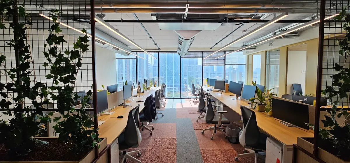 אופן ספייס עם עמדות עבודה אופן ספייס עם עמדות עבודה