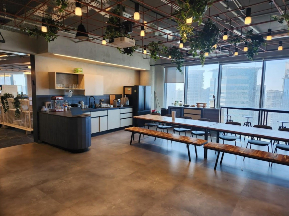 מטבח עם מקומות אוכל