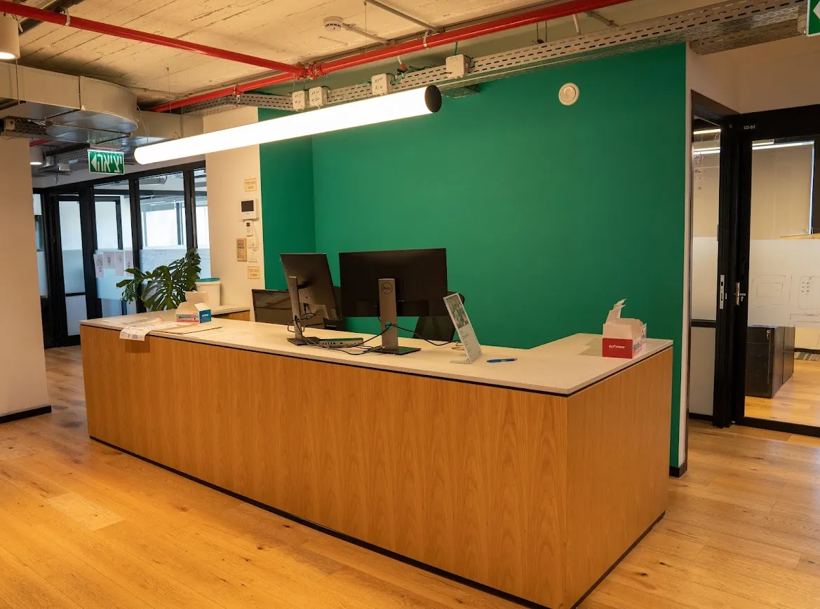 עמדת קבלה עמדת קבלה