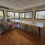 חדר עבודה גדול, יכול לשמש לצרכים שונים.